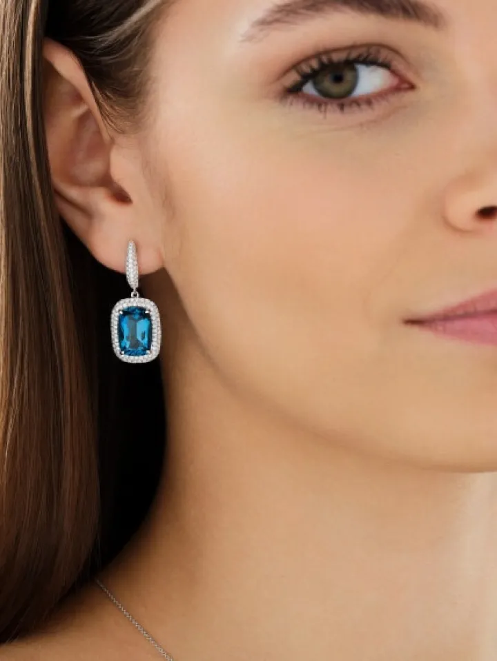 Kolczyki z białego złota z brylantami i topazami London Blue - próba 585