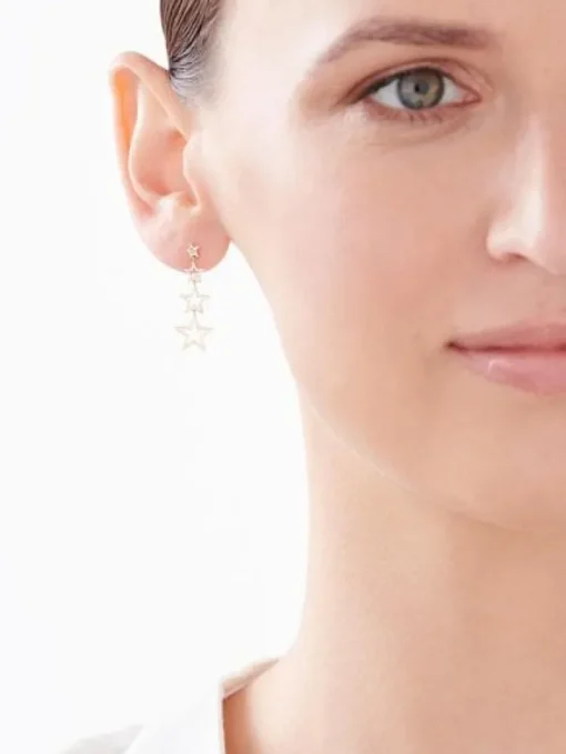 Kolczyki z żółtego złota z diamentami - gwiazdy - 0,006 ct - próba 375