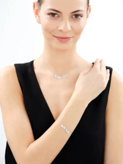 Naszyjnik srebrny - koła, rozety