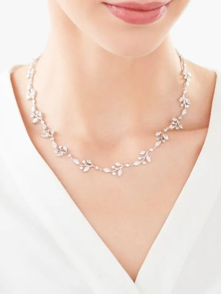 Naszyjnik srebrny z cyrkoniami - liście