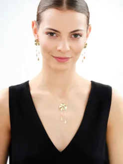 Naszyjnik srebrny z cyrkoniami - kwiat