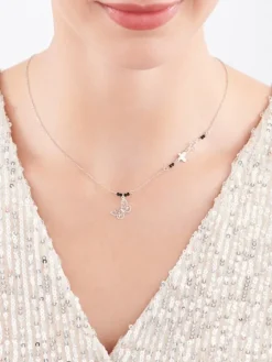 Naszyjnik srebrny ze szlifowanym szkłem - motyle