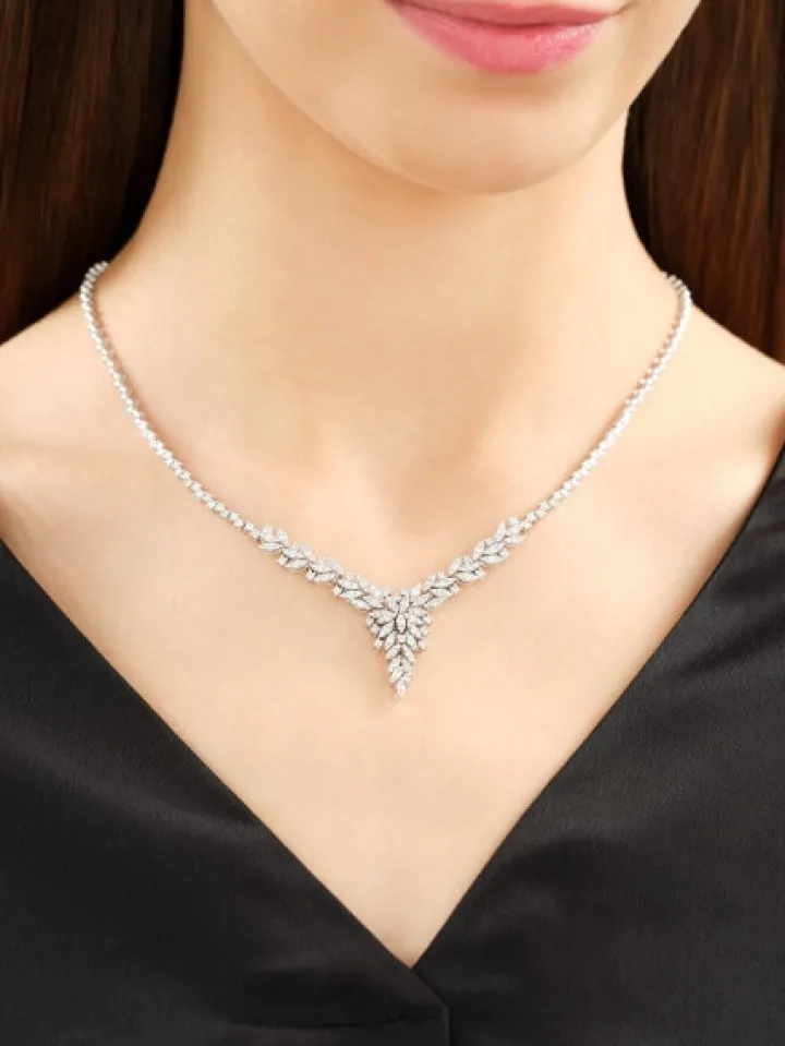 Naszyjnik z białego złota z brylantami - 2,67 ct - próba 750