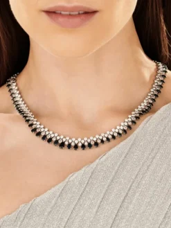 Naszyjnik z białego złota z brylantami i szafirami - próba 585