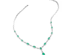 Naszyjnik z białego złota z brylantami i szmaragdami - próba 585