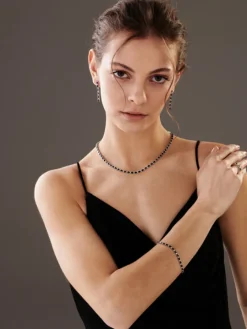 Naszyjnik z białego złota z brylantami i szafirami - próba 585