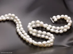 Naszyjnik z perłami, diamentami i elementami białego złota - próba 585