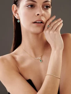 Naszyjnik z żółtego złota brylantami i szmaragdem - próba 585