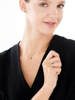 Naszyjnik z żółtego złota z brylantami - yin yang - 0,16 ct - próba 585