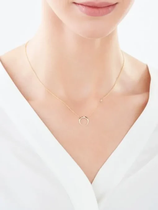 Naszyjnik z żółtego złota z diamentami - gwiazda, Księżyc - 0,01 ct - próba 375