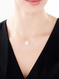 Naszyjnik z żółtego złota z diamentami i masą perłową - próba 375