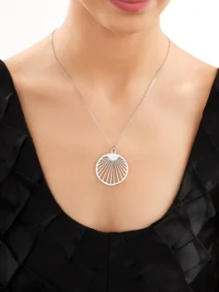 Naszyjnik ze stali szlachetnej