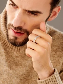 Obrączka srebrna z cyrkoniami