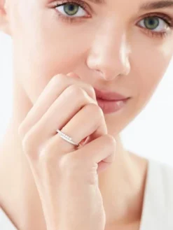 Pierścionek srebrny z cyrkoniami