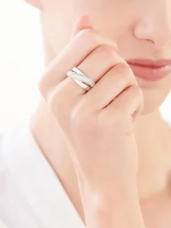 Pierścionek srebrny z cyrkoniami