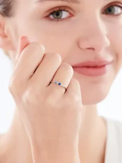 Pierścionek srebrny z cyrkoniami