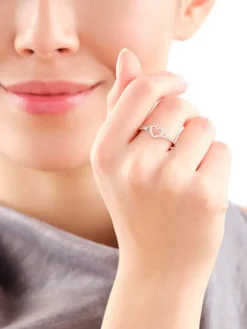 Pierścionek srebrny z cyrkoniami - serce