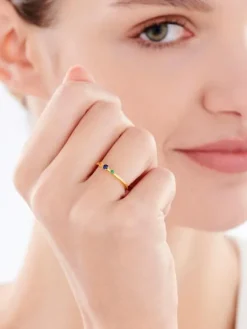 Pierścionek srebrny z cyrkoniami