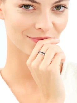 Pierścionek srebrny z cyrkoniami