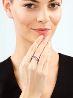 Pierścionek srebrny z cyrkoniami