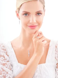 Pierścionek srebrny z cyrkoniami