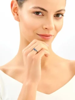 Pierścionek srebrny z cyrkoniami