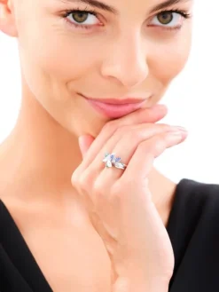 Pierścionek srebrny z cyrkoniami - liście, kwiat