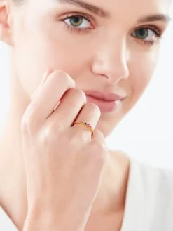 Pierścionek srebrny z cyrkoniami