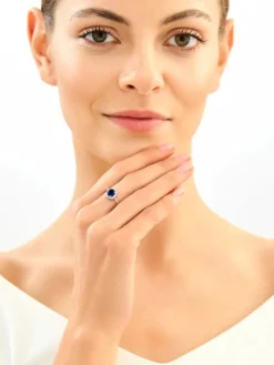 Pierścionek srebrny z cyrkoniami