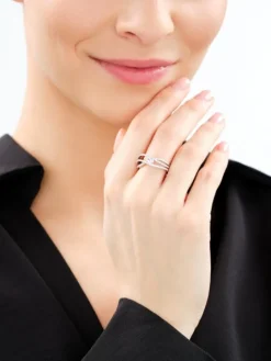 Pierścionek srebrny z cyrkoniami