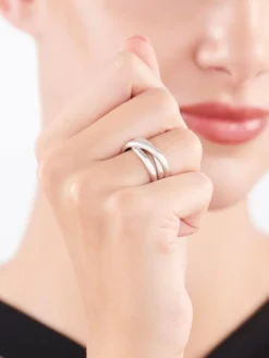 Pierścionek srebrny z cyrkoniami