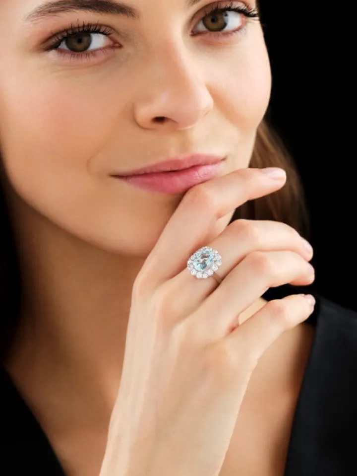 Pierścionek z białego złota z brylantami i akwamarynem - próba 585