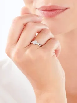 Pierścionek z białego złota z diamentami - 0,14 ct - próba 585