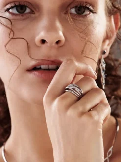 Pierścionek z białego złota z diamentami - 0,15 ct - próba 585