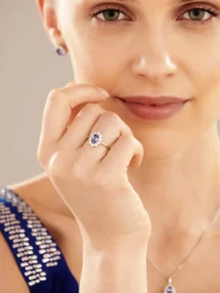 Pierścionek z białego złota z brylantami i tanzanitem - próba 585