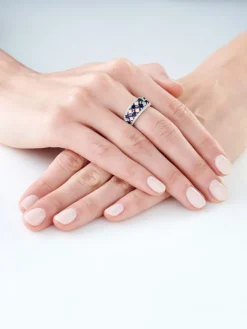 Pierścionek z białego złota z brylantami i szafirami - próba 585