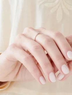 Pierścionek z  białego złota z brylantem - 0,01 ct - próba 375