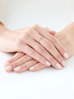 Pierścionek z  białego złota z brylantem - 0,01 ct - próba 375