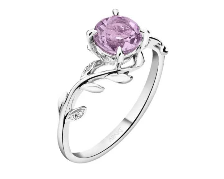 Pierścionek z białego złota z diamentami i ametystem - próba 375