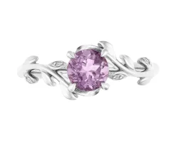 Pierścionek z białego złota z diamentami i ametystem - próba 375