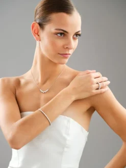 Pierścionek z białego złota z brylantami laboratoryjnymi - Eternity - 3,75 ct - próba 750