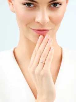 Pierścionek z różowego i białego złota z brylantami - 0,15 ct - próba 585