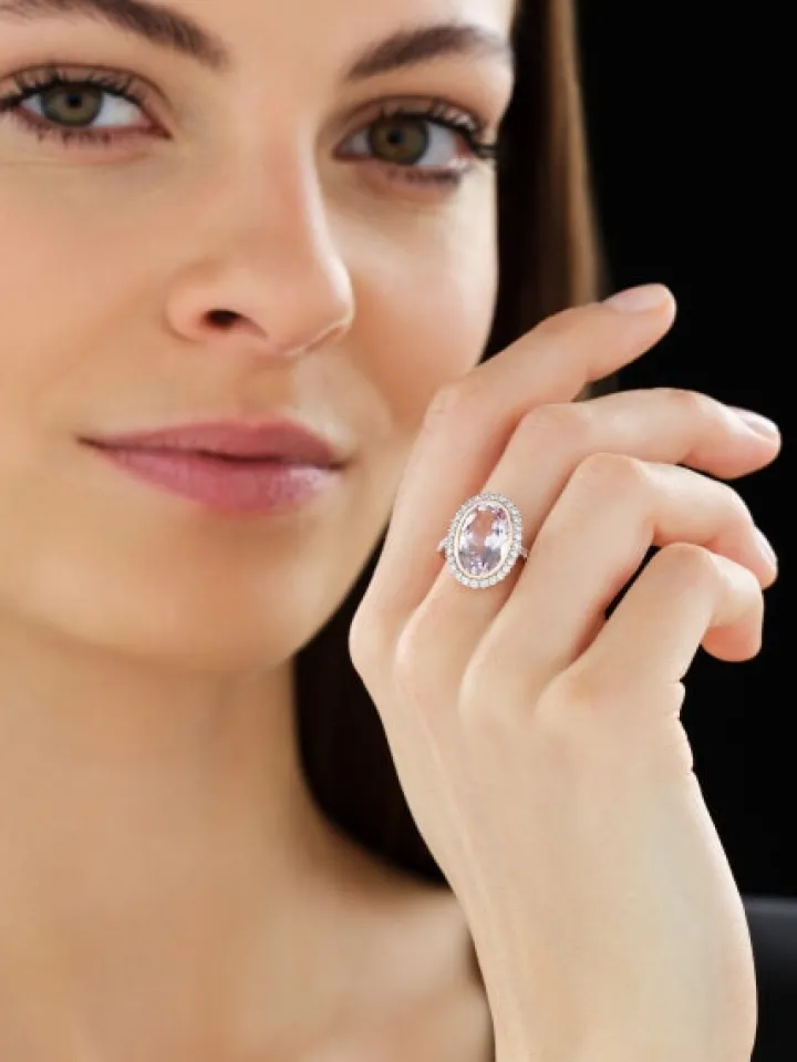 Pierścionek z różowego złota z brylantami i ametystem - próba 585