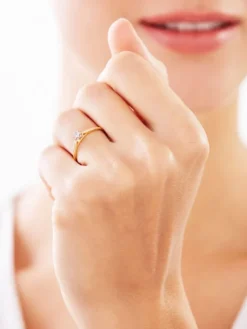 Pierścionek z żółtego i białego złota z brylantem - serce - 0,02 ct - próba 585