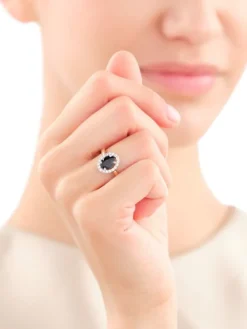 Pierścionek z żółtego i białego złota z brylantami i szafirem - próba 585