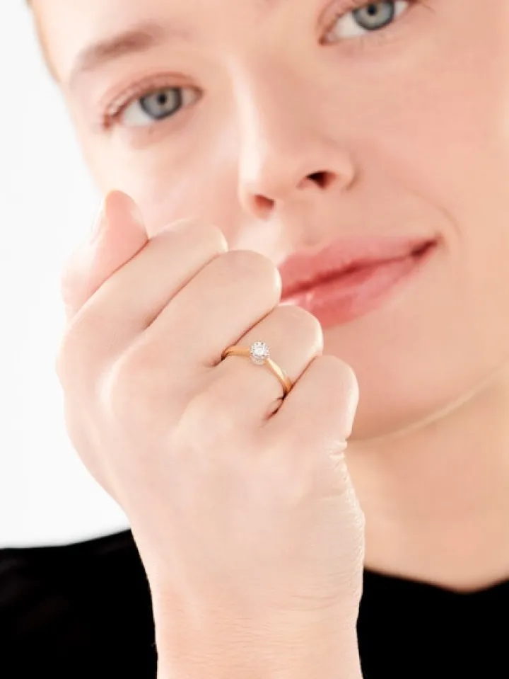 Pierścionek z żółtego i białego złota z brylantami - 0,13 ct - próba 585