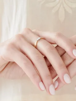 Pierścionek z żółtego i białego złota z brylantami - 0,14 ct - próba 585