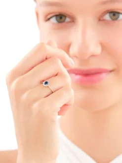 Pierścionek z żółtego i białego złota z diamentami i szafirem - próba 585