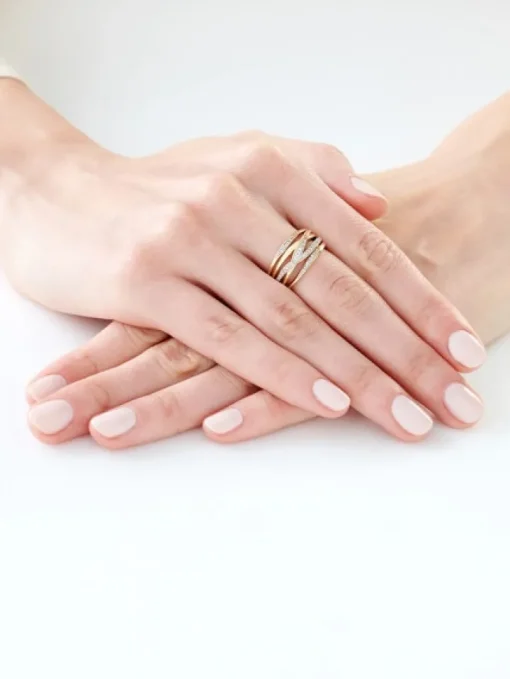 Pierścionek z żółtego złota z diamentami - 0,15 ct - próba 585