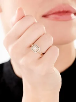 Pierścionek z żółtego złota z brylantami - 0,26 ct - próba 585